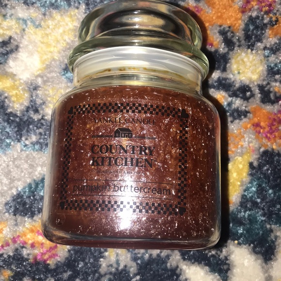 New Rare And Hard to Find Vintage Yankee Candle